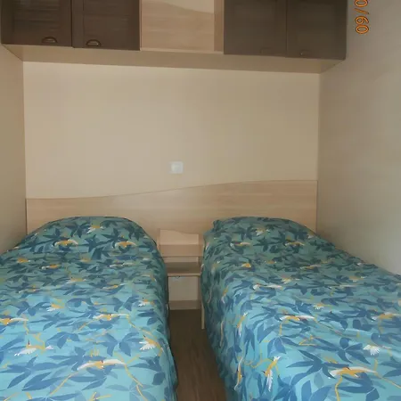 بيت للعطل Et Mobil-home Climatise